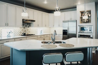 A photograph of aminimal kitchen remodel completed by homefix of Colorado Springs.